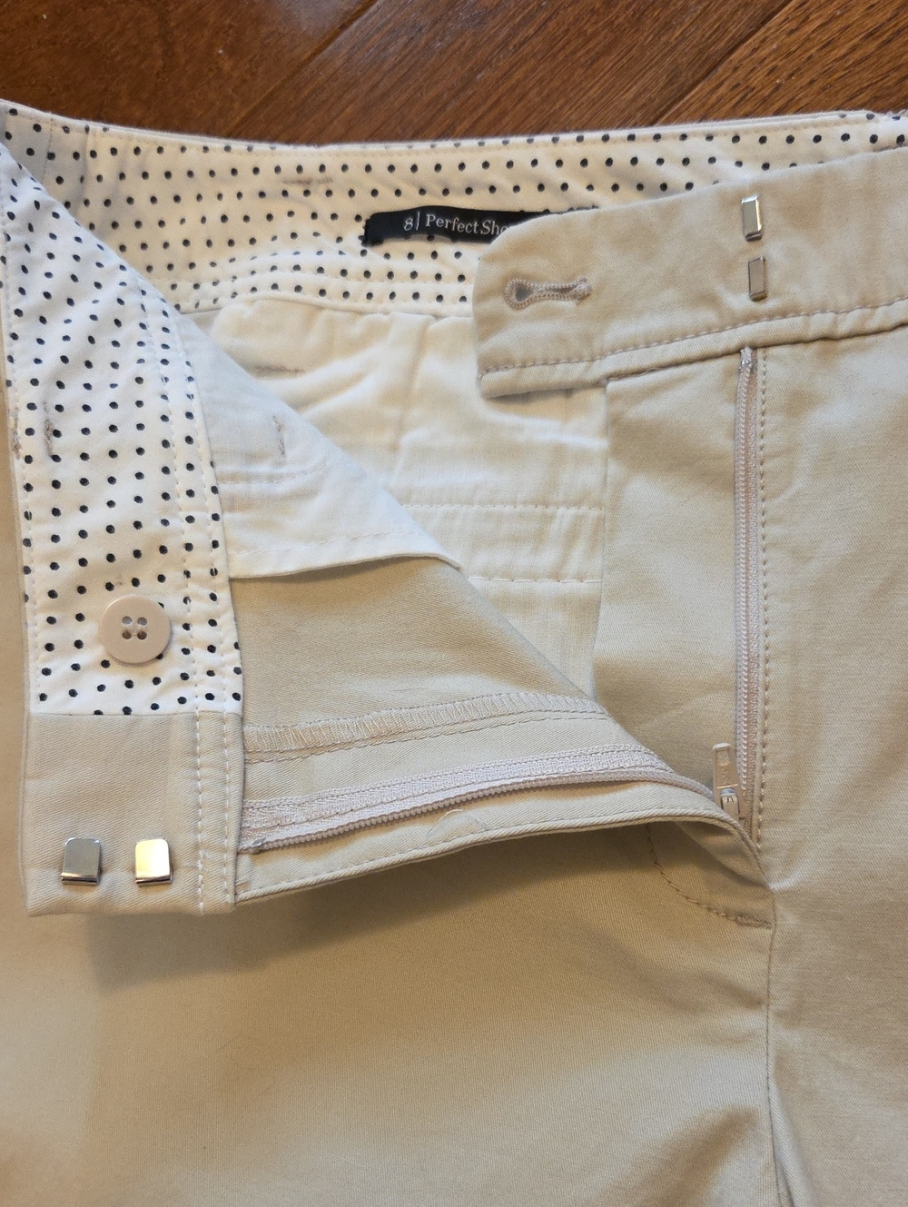 Talbots Perfect Short - Picture 4 of 8